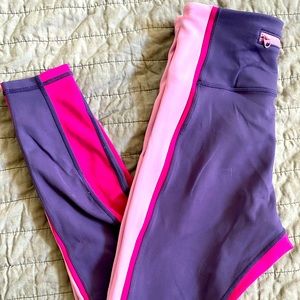 IVL Collective pink purple engineered stripe legging 4 women's technical fashion